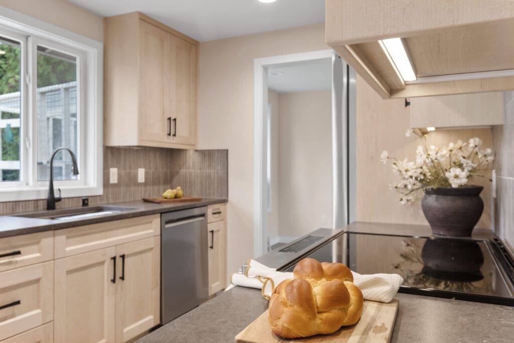 Custom Cabinetry Services We Offer in Lynnwood